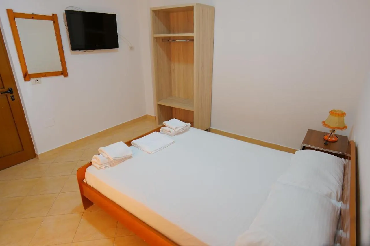 Hotel Solis Ksamil 3*,  Albânia